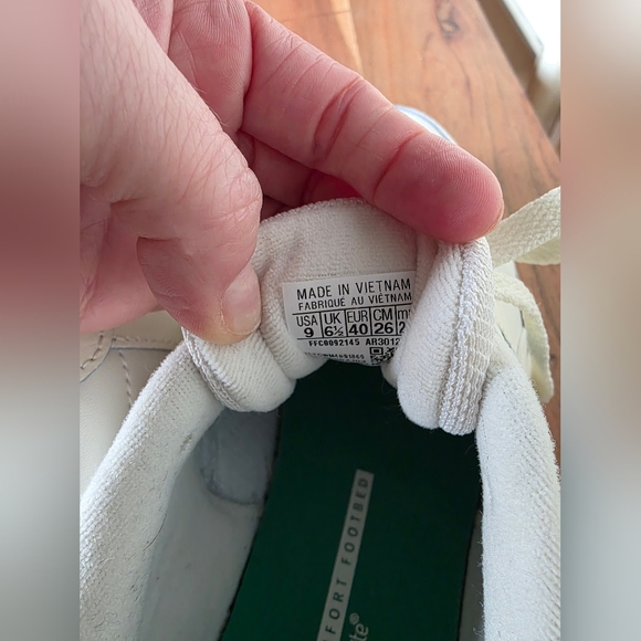 Reebok Court Advance Sneaker, Women's Size 9, White / Green - Picture 3 of 4